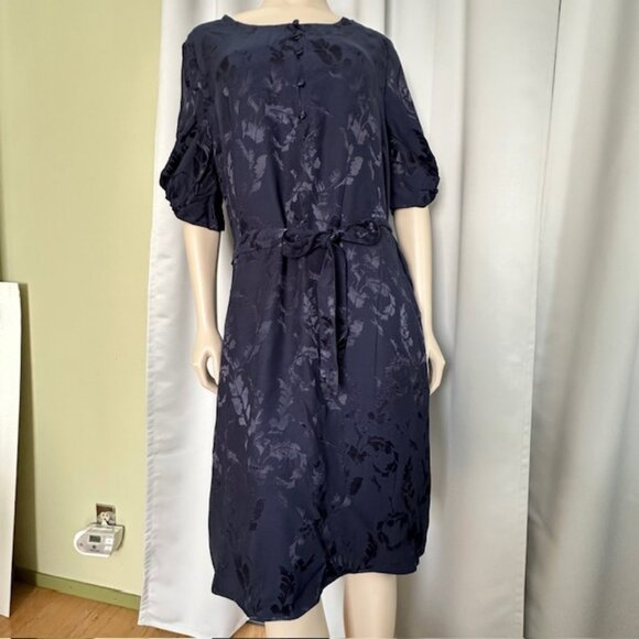 Chico’s Tie Waist Navy Blue Knee Length Pullover Dress Size Large - Picture 1 of 9